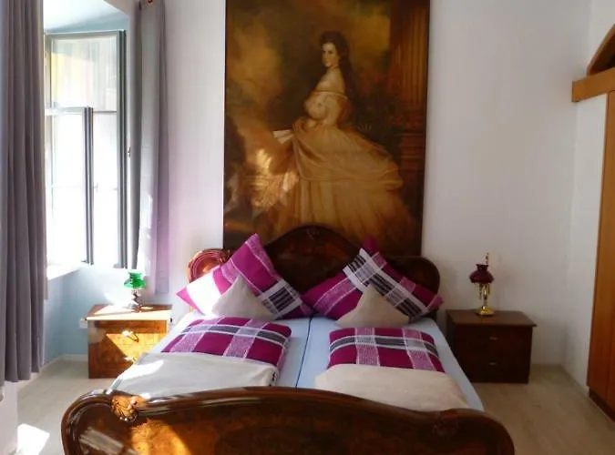 Lucky Sissi Apartment *